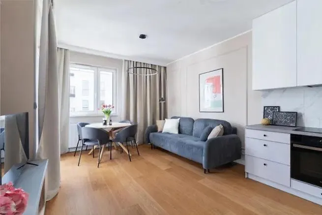 Jetset Airport Apartment *